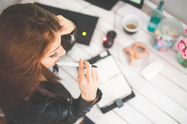 Les Meilleurs Accessoires pour un Confort Optimal au Bureau