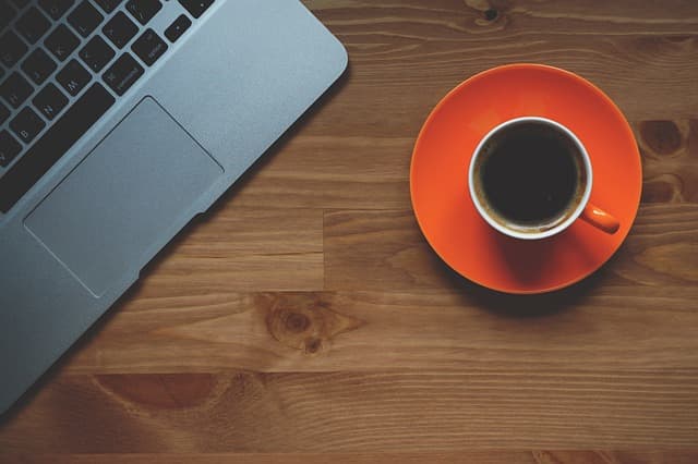 Top 10 des Accessoires pour Améliorer le Confort au Travail
