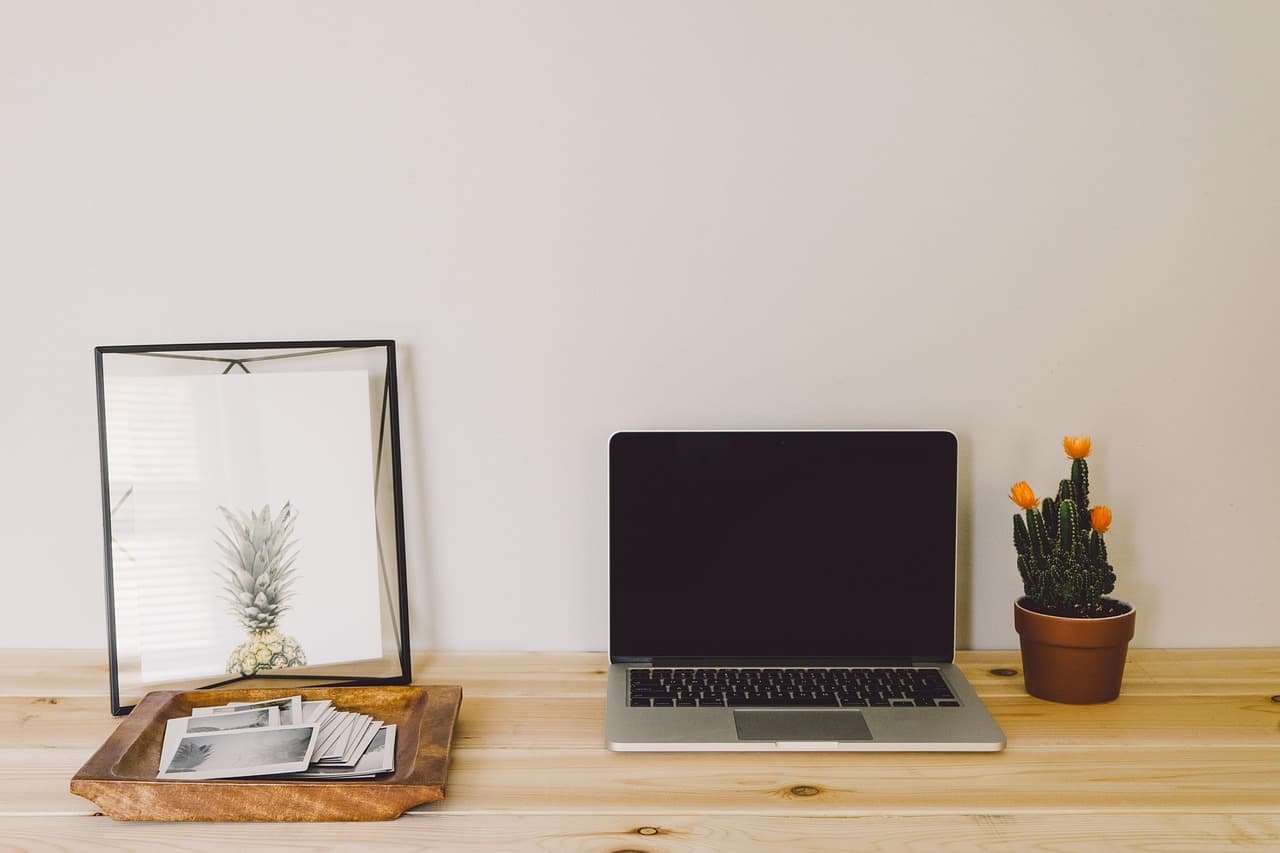Les Meilleurs Accessoires pour Optimiser le Confort au Bureau