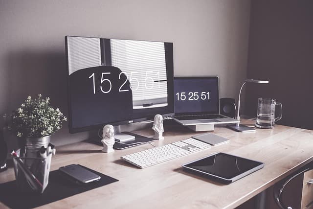 Les Meilleurs Accessoires pour un Bureau Confortable